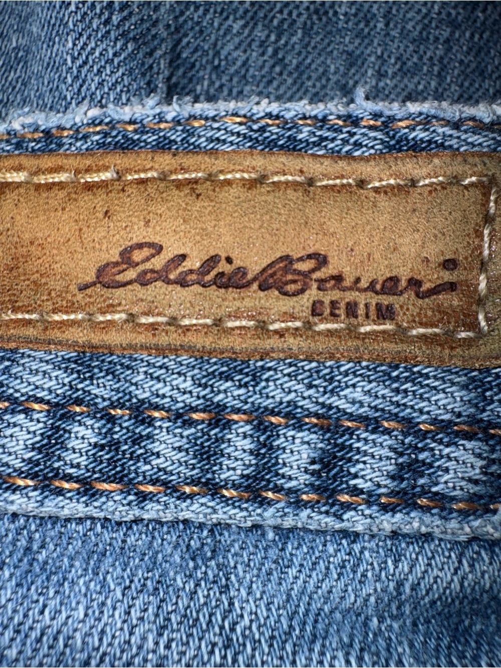 Eddie Bauer Relaxed Straight Leg Jeans Light Wash Women’s Size 16R Denim - Picture 4 of 9
